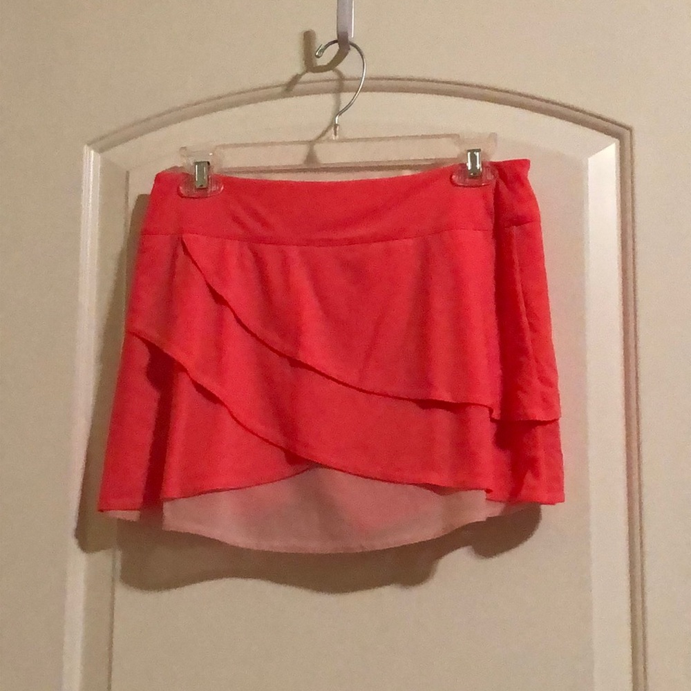 Layered athletic skirt